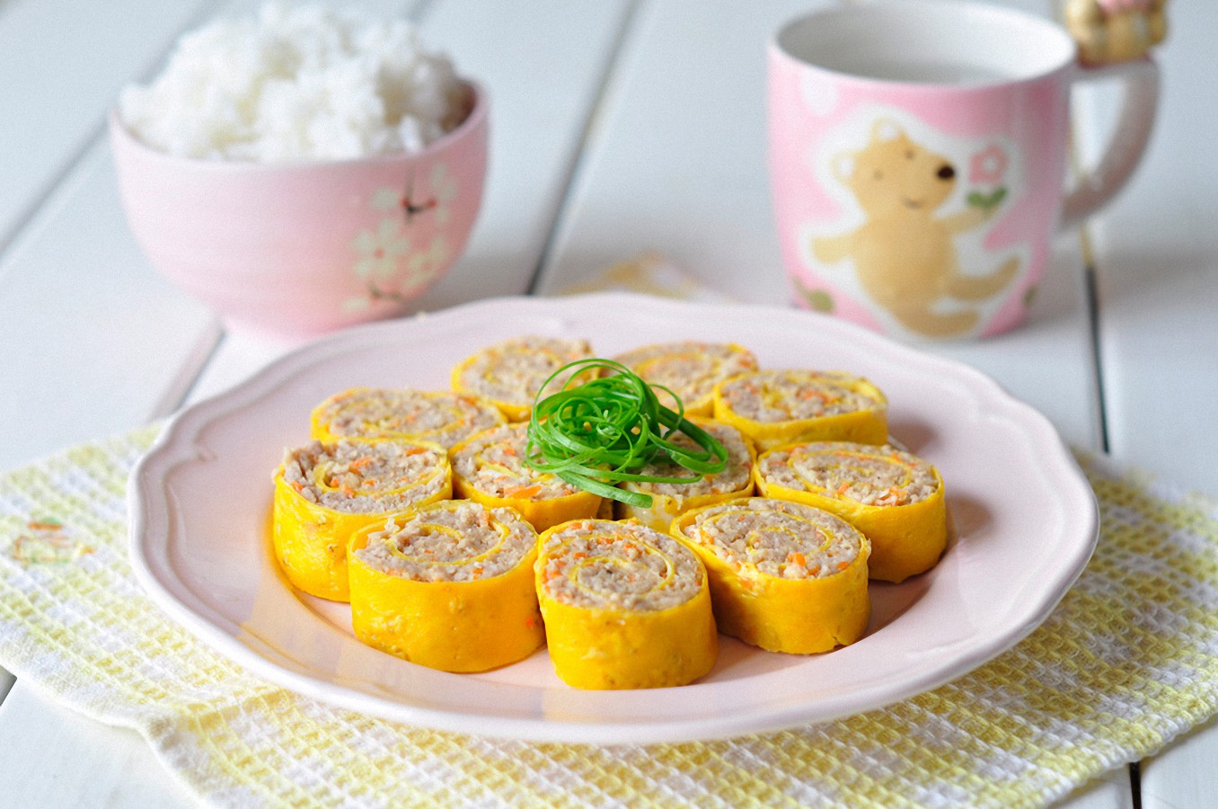 Trứng cuộn mà làm thế này thì không ai chê được câu nào - Ảnh 8. Trứng cuộn mà làm thế này thì không ai chê được câu nào - Ảnh 8.