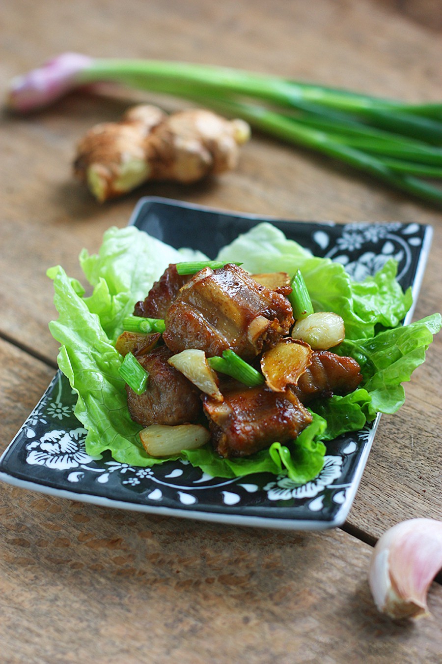 Cơm tối hết veo với món sườn chiên mắm đậm đà - Ảnh 6. Cơm tối hết veo với món sườn chiên mắm đậm đà - Ảnh 6.