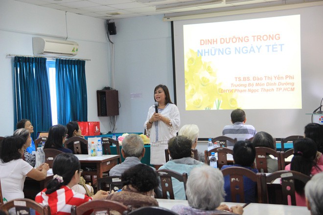 Cẩn thận mắc bệnh gan nhiễm mỡ vì uống rượu quá nhiều, nhậu đói ngày Tết - Ảnh 5.