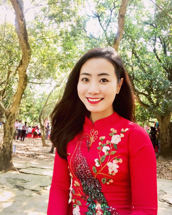 Trần Nhung, nữ MC xinh đẹp của VTV: Cuồng chân đi du lịch cả năm, nhưng cứ Tết là phải về nhà - Ảnh 1.