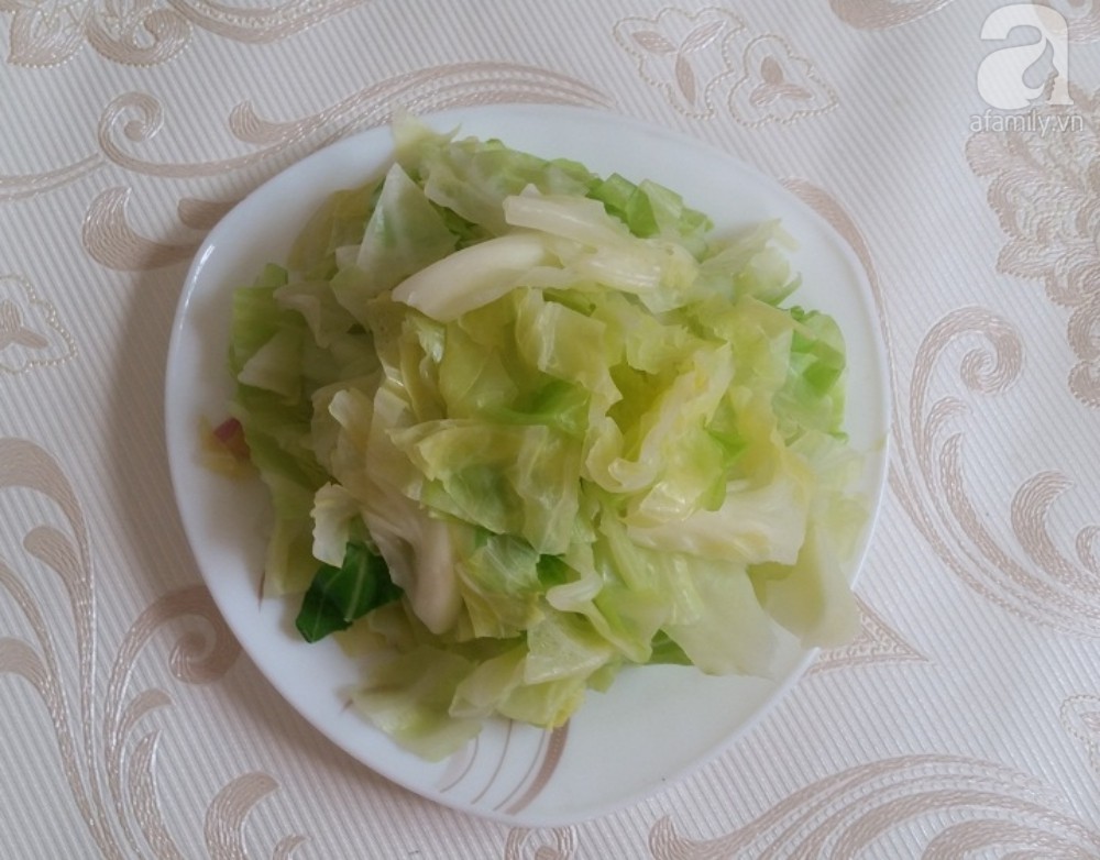 Cơm tối ngon miệng bồi dưỡng chỉ với 80 ngàn đồng - Ảnh 2.