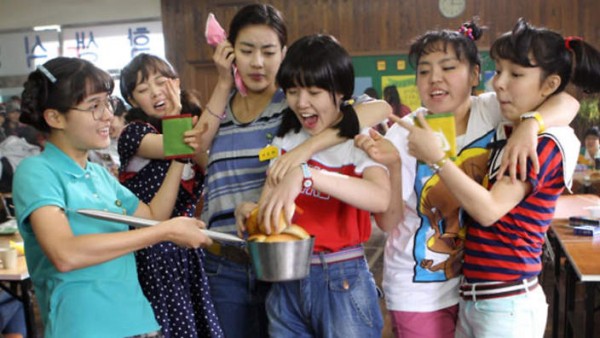Nếu bản Việt là ‘Tháng năm rực rỡ’, thì nguyên tác Hàn ‘Sunny’ là tháng năm… dữ dội! - Ảnh 6.