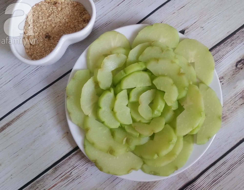 Cầm 70 ngàn đi chợ có ngay mâm cơm tối đủ đầy dinh dưỡng nóng hổi thơm ngon - Ảnh 2.