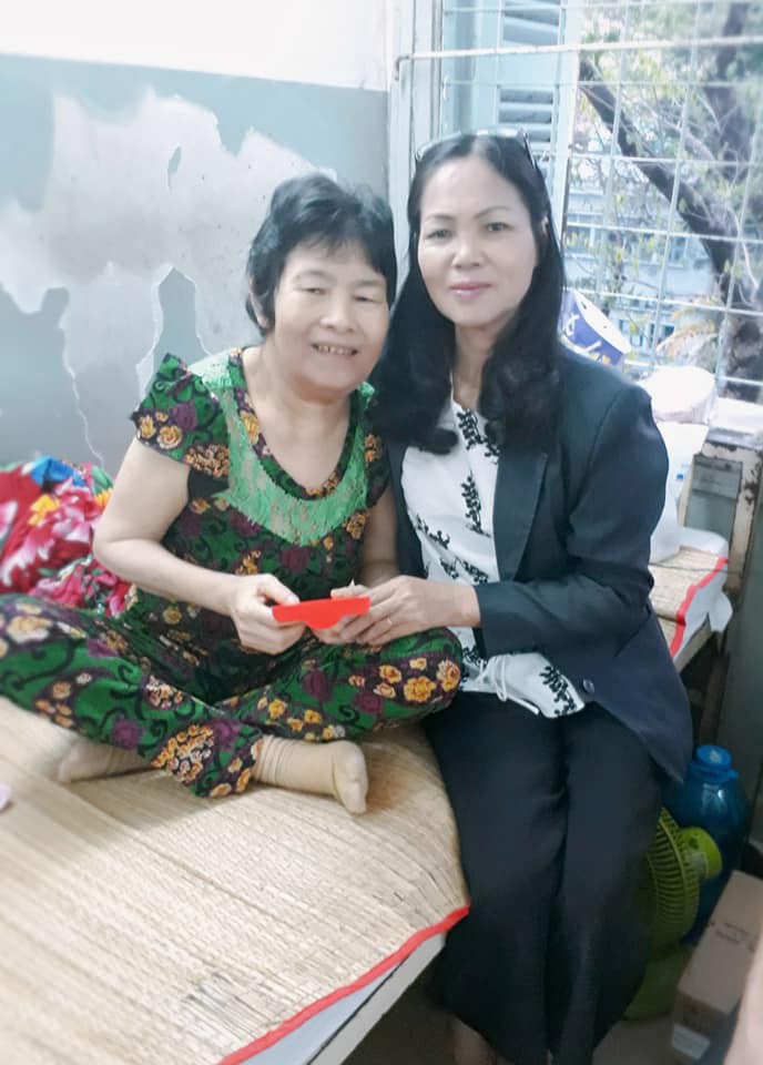 Người phụ nữ mang hy vọng sống đến bệnh nhân ung thư - Ảnh 3. Người phụ nữ mang hy vọng sống đến bệnh nhân ung thư - Ảnh 3.