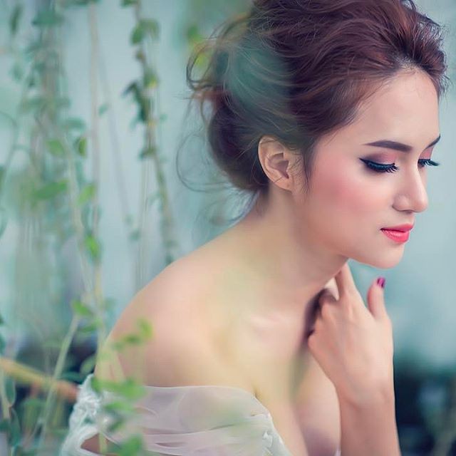 Bên cạnh gu thời trang được đánh giá cao, Hương Giang còn rất chịu khó thay đổi kiểu tóc - Ảnh 25.