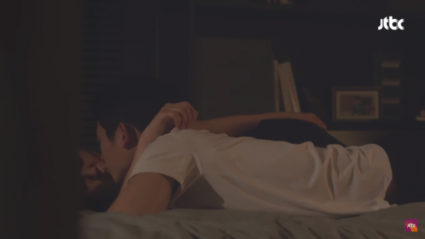 ‘Mệt mỏi’ với gần 50 cảnh ôm - hôn của Son Ye Jin và Jung Hae In trong ‘Chị đẹp mua cơm ngon cho tôi’ - Ảnh 32.