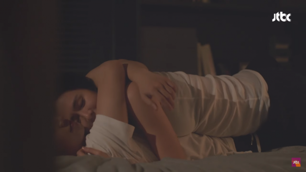 ‘Mệt mỏi’ với gần 50 cảnh ôm - hôn của Son Ye Jin và Jung Hae In trong ‘Chị đẹp mua cơm ngon cho tôi’ - Ảnh 34.