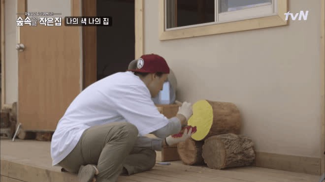 Vào rừng sống hạnh phúc thế này ai chẳng muốn làm hàng xóm với Park Shin Hye, So Ji Sub - Ảnh 15.