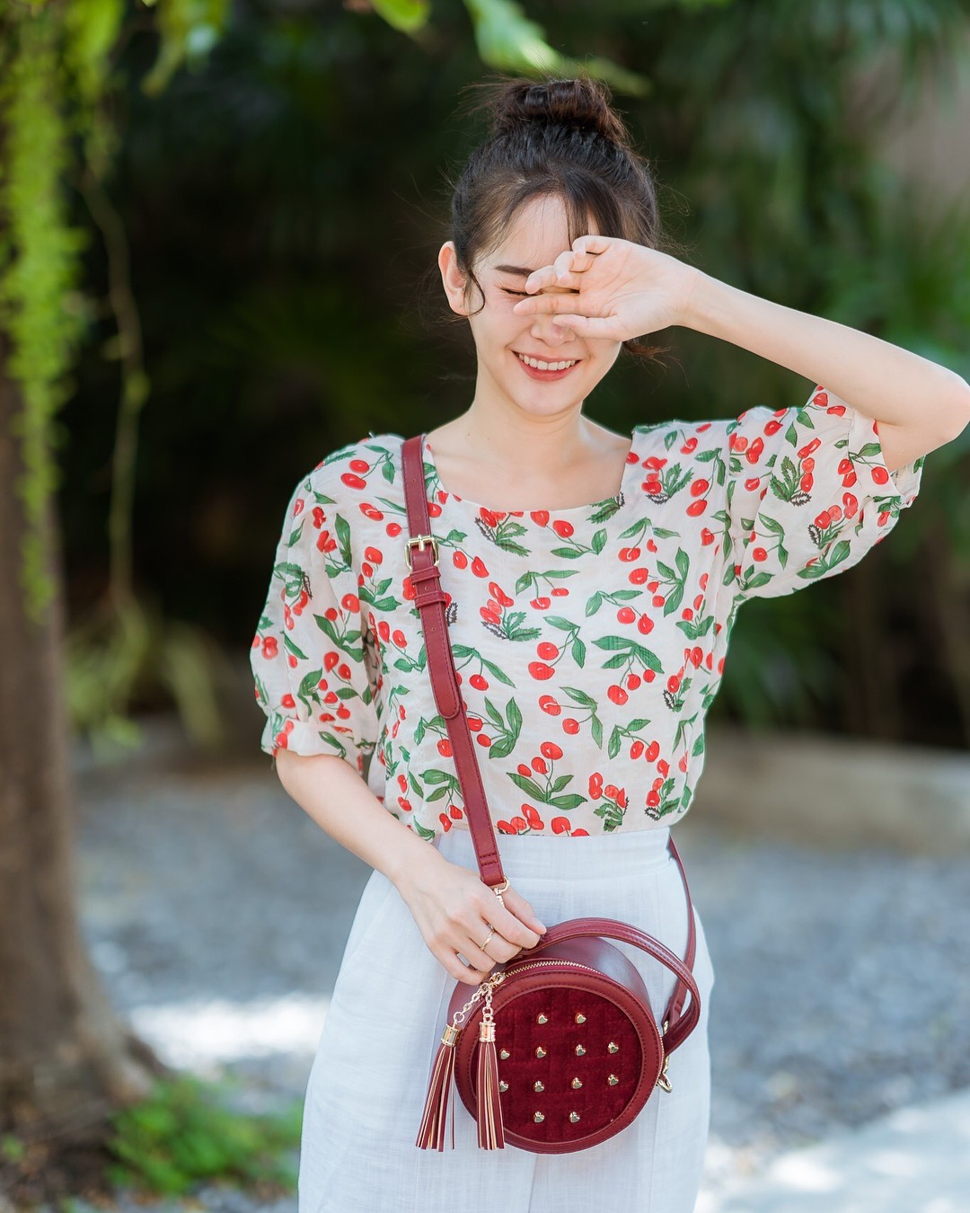 Bác sĩ da liễu nổi tiếng chia sẻ về việc chống lão hóa mà nàng nào từ dưới 20 đến trên 50 tuổi cũng cần - Ảnh 2. Bác sĩ da liễu nổi tiếng chia sẻ về việc chống lão hóa mà nàng nào từ dưới 20 đến trên 50 tuổi cũng cần - Ảnh 2.