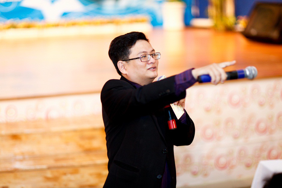 Livestream Tâm tình phái đẹp: Oái ăm chuyện “tình dục nơi công sở” - Ảnh 2. Livestream Tâm tình phái đẹp: Oái ăm chuyện “tình dục nơi công sở” - Ảnh 2.