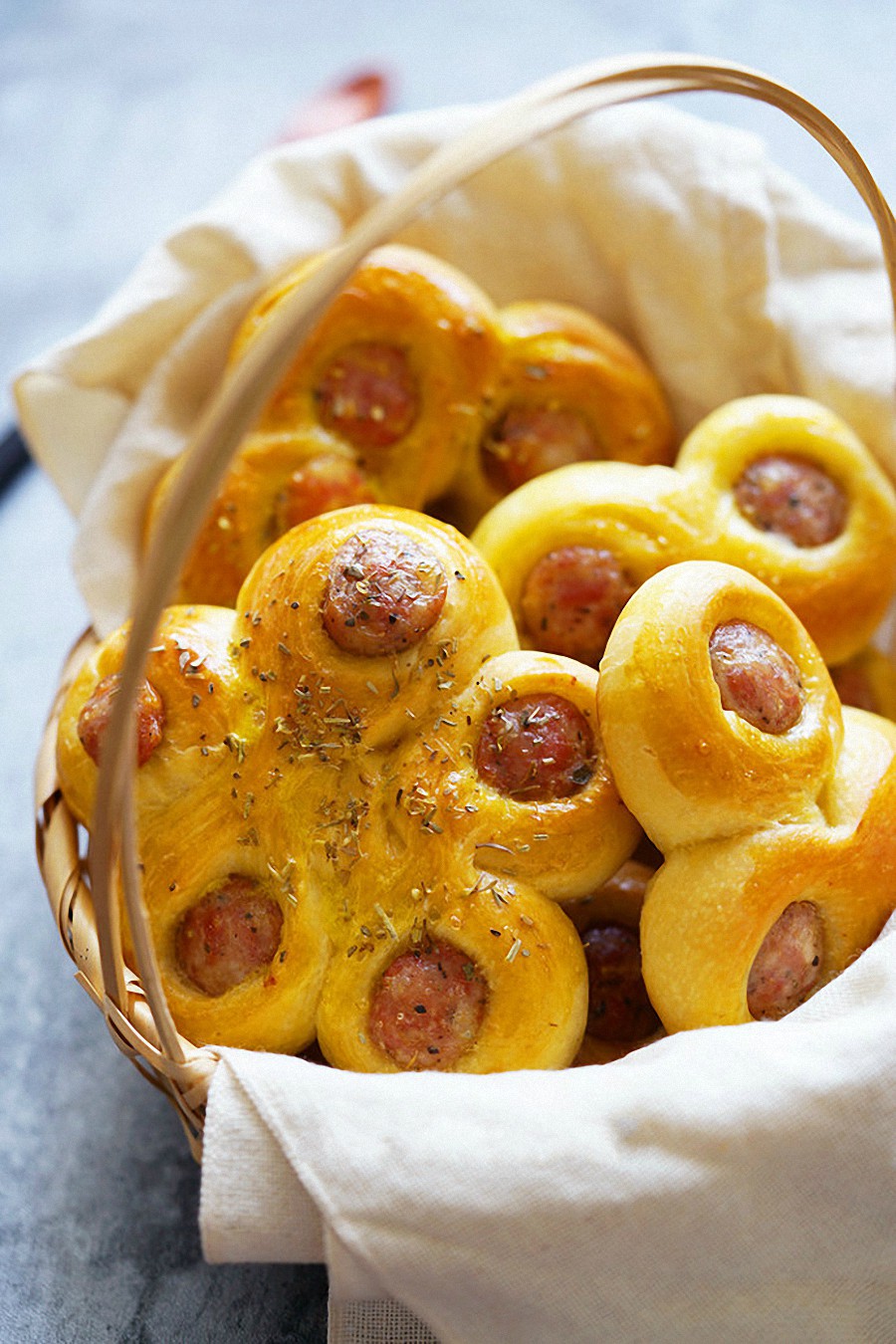 Bữa sáng ngon lành với món bánh mì hoa mai mềm thơm đẹp mắt - Ảnh 6. Bữa sáng ngon lành với món bánh mì hoa mai mềm thơm đẹp mắt - Ảnh 6.