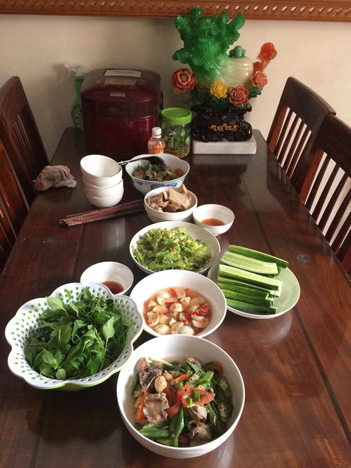 Trời nóng nực, hội chị em lại xúm vào bàn xem hôm nay ăn gì cho mát với chỉ 20 - 50 nghìn đồng - Ảnh 8. Trời nóng nực, hội chị em lại xúm vào bàn xem hôm nay ăn gì cho mát với chỉ 20 - 50 nghìn đồng - Ảnh 8.