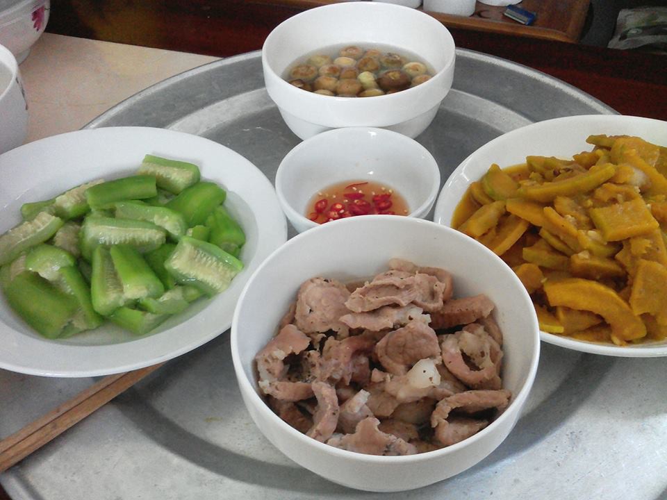 Trời nóng nực, hội chị em lại xúm vào bàn xem hôm nay ăn gì cho mát với chỉ 20 - 50 nghìn đồng - Ảnh 6. Trời nóng nực, hội chị em lại xúm vào bàn xem hôm nay ăn gì cho mát với chỉ 20 - 50 nghìn đồng - Ảnh 6.