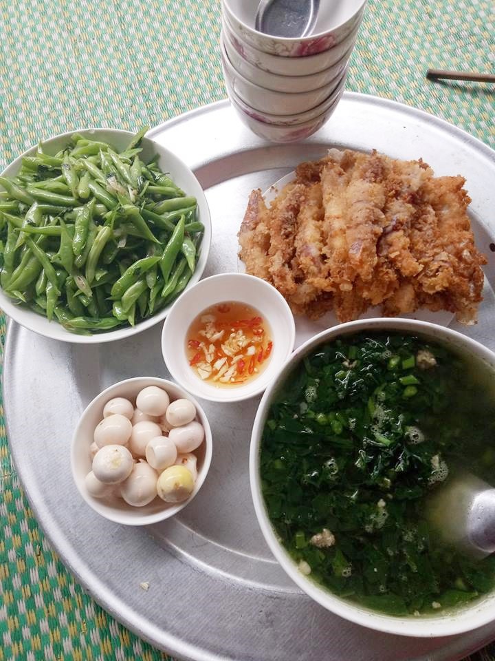 Trời nóng nực, hội chị em lại xúm vào bàn xem hôm nay ăn gì cho mát với chỉ 20 - 50 nghìn đồng - Ảnh 10. Trời nóng nực, hội chị em lại xúm vào bàn xem hôm nay ăn gì cho mát với chỉ 20 - 50 nghìn đồng - Ảnh 10.