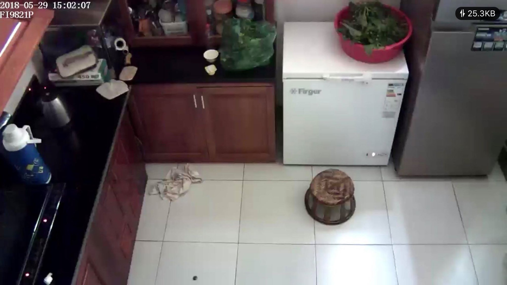 Mẹ trẻ Hà Nội kể về người giúp việc có tính đồng bóng, chửi lầm bầm cả con cả mẹ chồng - Ảnh 2. Mẹ trẻ Hà Nội kể về người giúp việc có tính đồng bóng, chửi lầm bầm cả con cả mẹ chồng - Ảnh 2.