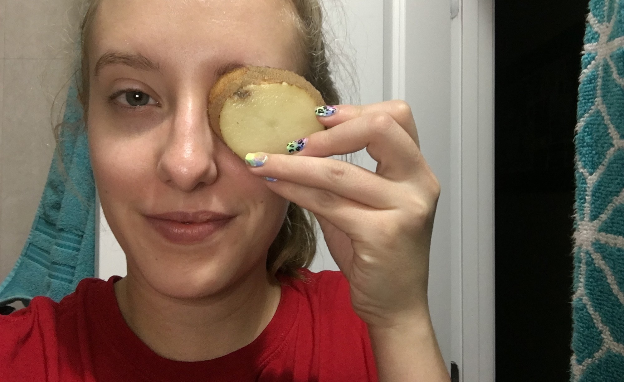 7 tác dụng làm đẹp diệu kỳ của khoai tây mà khi nói ra sẽ khiến khối chị em phải trầm trồ - Ảnh 2. 7 tác dụng làm đẹp diệu kỳ của khoai tây mà khi nói ra sẽ khiến khối chị em phải trầm trồ - Ảnh 2.