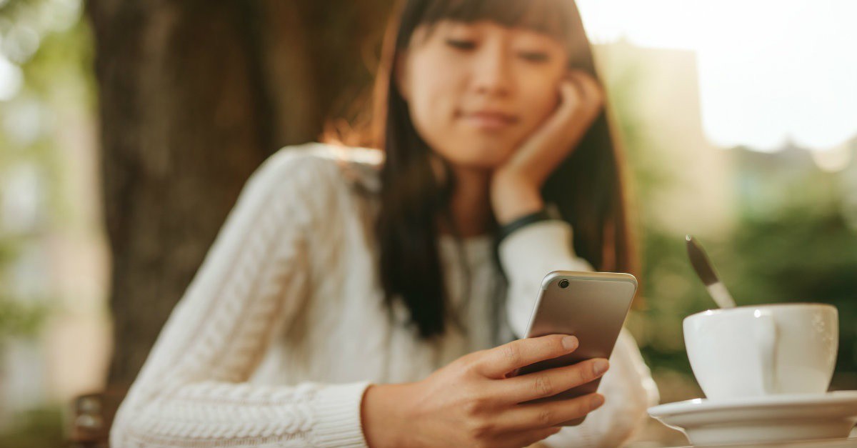 Mẹo kéo dài thời lượng pin khi điện thoại của bạn đang “ngắc ngoải” ở những vạch đỏ cuối cùng - Ảnh 1. Mẹo kéo dài thời lượng pin khi điện thoại của bạn đang “ngắc ngoải” ở những vạch đỏ cuối cùng - Ảnh 1.