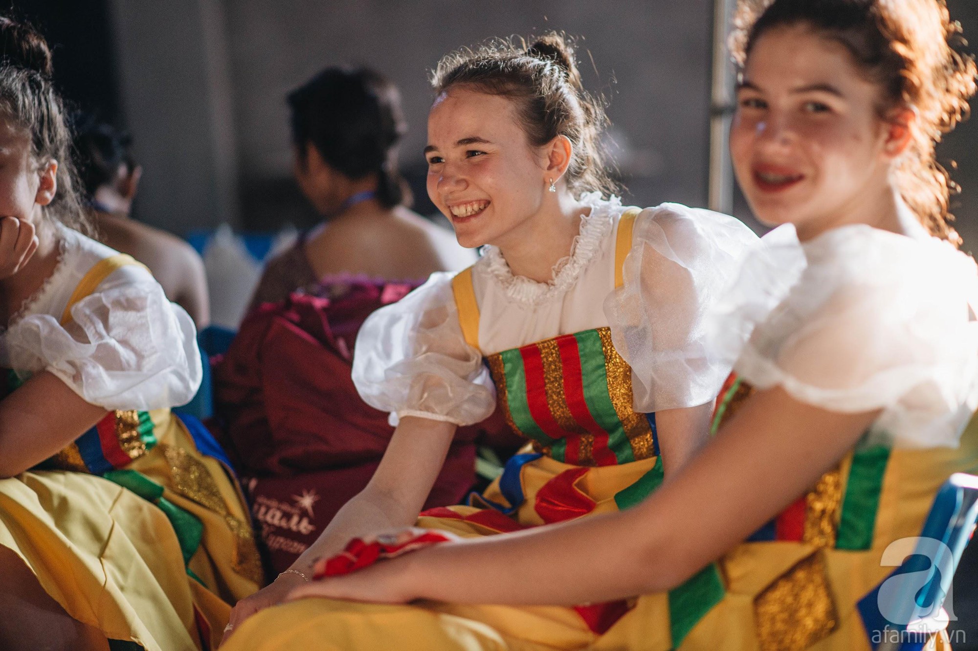 Ngẩn ngơ trước hàng trăm thiên thần nhí cùng nhau hội tụ về Liên hoan thiếu nhi Quốc Tế. - Ảnh 2. Ngẩn ngơ trước hàng trăm thiên thần nhí cùng nhau hội tụ về Liên hoan thiếu nhi Quốc Tế. - Ảnh 2.