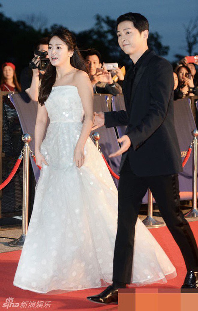Để ý mới thấy Jung Hae In và Son Ye Jin đang lặp lại kịch bản Song Song năm xưa, nhưng tình thế bị đảo ngược? - Ảnh 43.