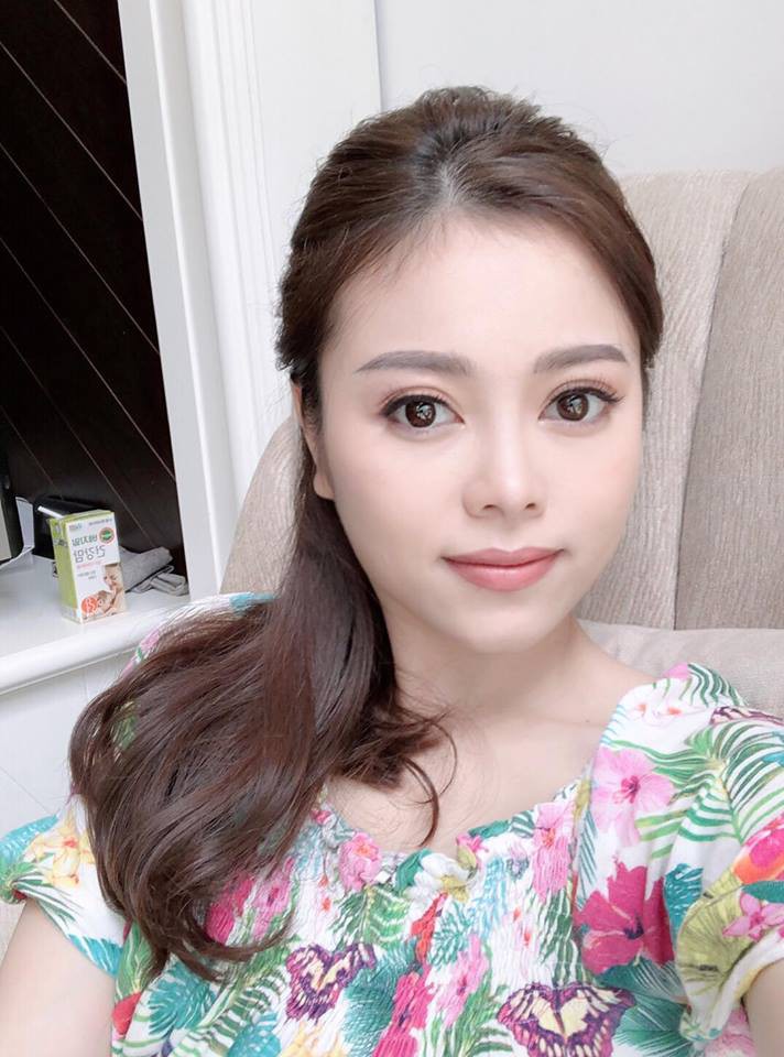 Hằng Túi lộ bụng bầu nhưng vẫn xinh đẹp rạng ngời, cùng chồng đưa các con đi chơi Tết thiếu nhi - Ảnh 2. Hằng Túi lộ bụng bầu nhưng vẫn xinh đẹp rạng ngời, cùng chồng đưa các con đi chơi Tết thiếu nhi - Ảnh 2.