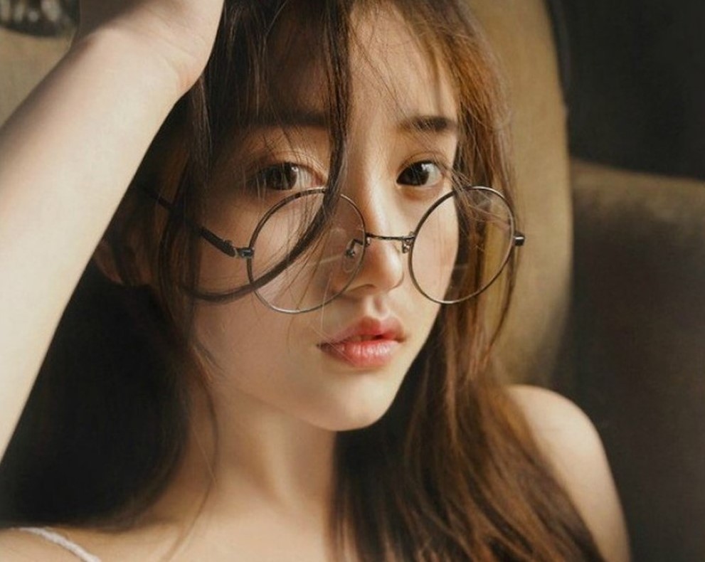 Vệt đỏ trong mắt có thể ngầm báo hiệu một số vấn đề sức khỏe nghiêm trọng - Ảnh 2. Vệt đỏ trong mắt có thể ngầm báo hiệu một số vấn đề sức khỏe nghiêm trọng - Ảnh 2.