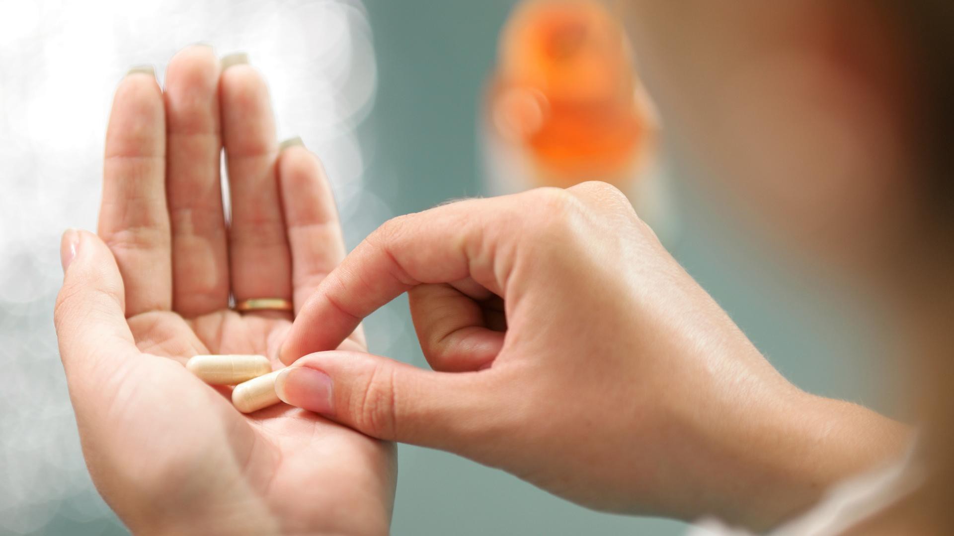 Bác sĩ nghiên cứu lâm sàng về gan chỉ cho bạn 5 yếu tố hàng đầu tăng nguy cơ phát triển bệnh gan - Ảnh 3. Bác sĩ nghiên cứu lâm sàng về gan chỉ cho bạn 5 yếu tố hàng đầu tăng nguy cơ phát triển bệnh gan - Ảnh 3.