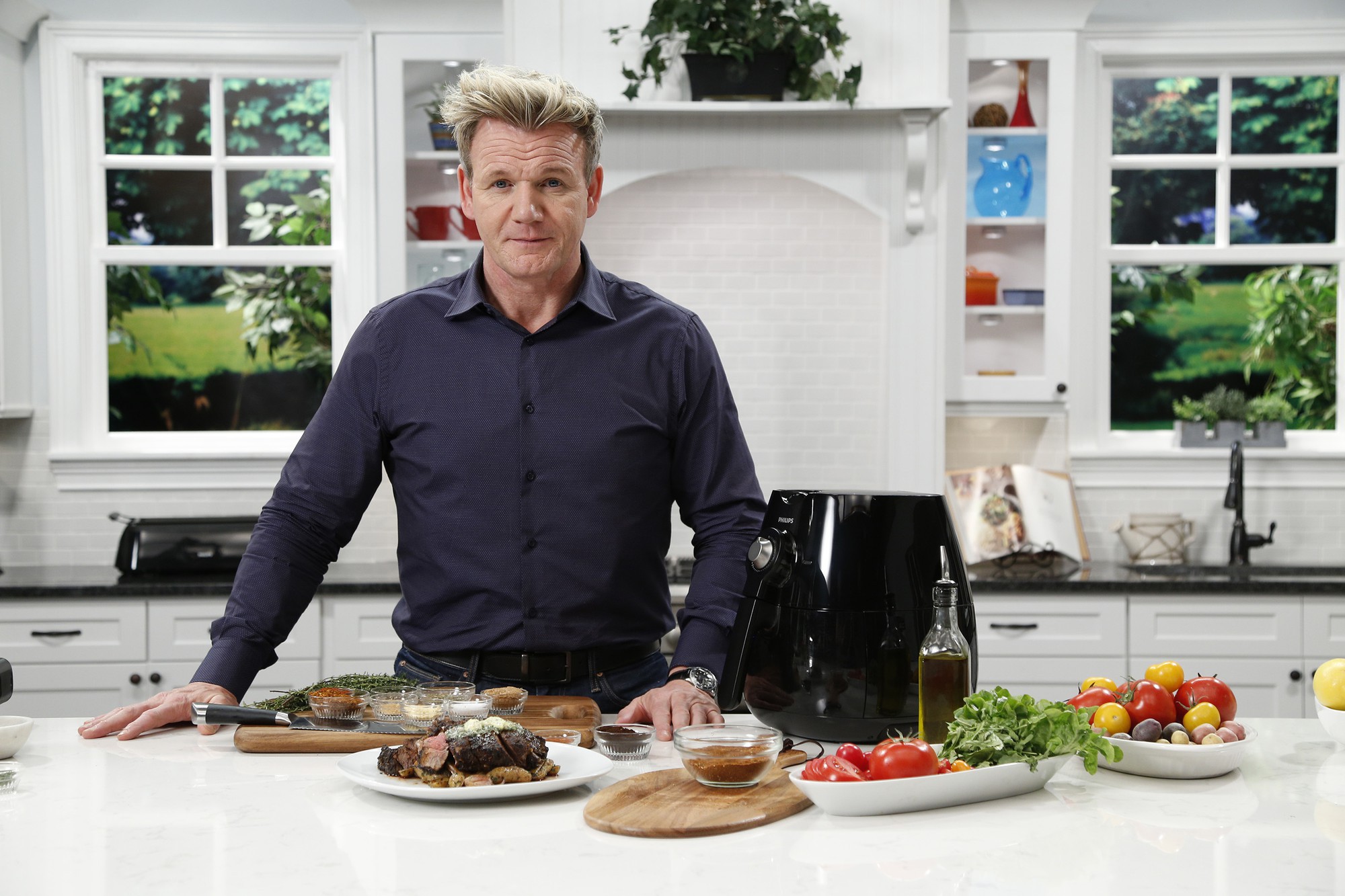 Làm thế nào mà một người yêu đồ ăn như đầu bếp Gordon Ramsay lại có thể giảm được hơn 22kg? - Ảnh 1. Làm thế nào mà một người yêu đồ ăn như đầu bếp Gordon Ramsay lại có thể giảm được hơn 22kg? - Ảnh 1.