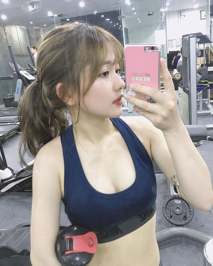 Từng bị chê phẳng lỳ 3 vòng như một, cô gái trẻ lột xác nhờ cách này để sở hữu cơ thể khỏe đẹp hoàn hảo sau 2 năm - Ảnh 5. Từng bị chê phẳng lỳ 3 vòng như một, cô gái trẻ lột xác nhờ cách này để sở hữu cơ thể khỏe đẹp hoàn hảo sau 2 năm - Ảnh 5.