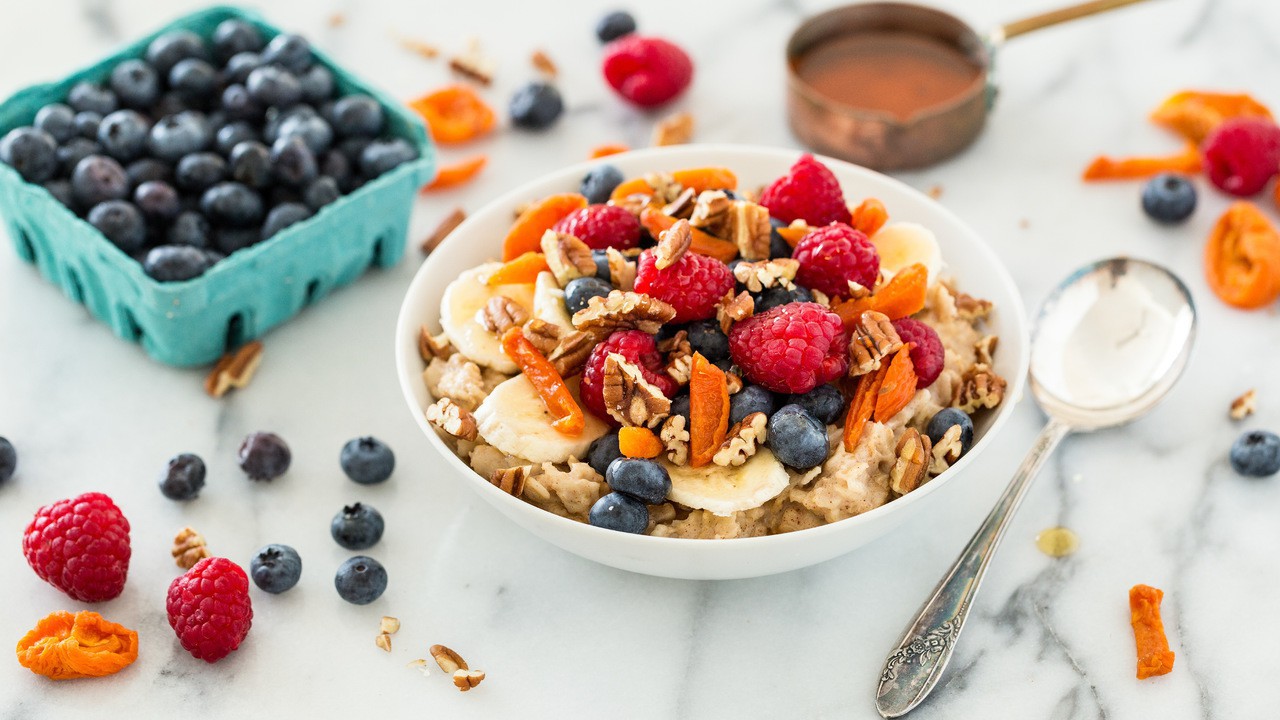 Có gì trong thực đơn lowcarb của Khloé Kardashian sau khi sinh True - Ảnh 2. Có gì trong thực đơn lowcarb của Khloé Kardashian sau khi sinh True - Ảnh 2.