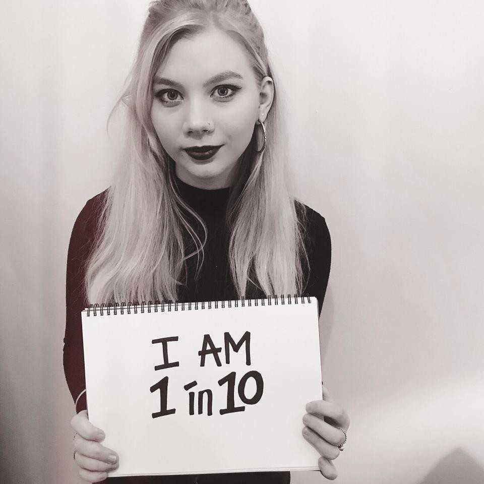 Cô gái trẻ chấp nhận mãn kinh sớm để ngăn chặn cơn đau dai dẳng mỗi lần đèn đỏ vì căn bệnh mà nhiều phụ nữ mắc phải - Ảnh 3. Cô gái trẻ chấp nhận mãn kinh sớm để ngăn chặn cơn đau dai dẳng mỗi lần đèn đỏ vì căn bệnh mà nhiều phụ nữ mắc phải - Ảnh 3.