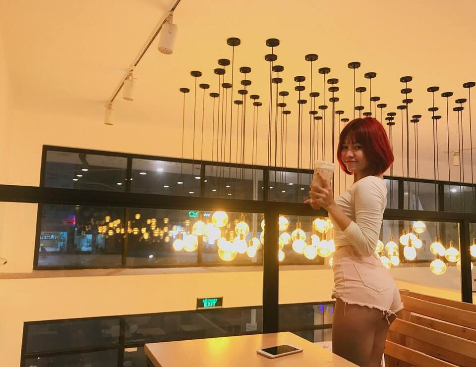 Huấn luyện viên bật mí 3 bài tập với giẻ bắc nồi giúp đốt mỡ, săn chắc bụng ngay khi đang nấu nướng - Ảnh 3. Huấn luyện viên bật mí 3 bài tập với giẻ bắc nồi giúp đốt mỡ, săn chắc bụng ngay khi đang nấu nướng - Ảnh 3.