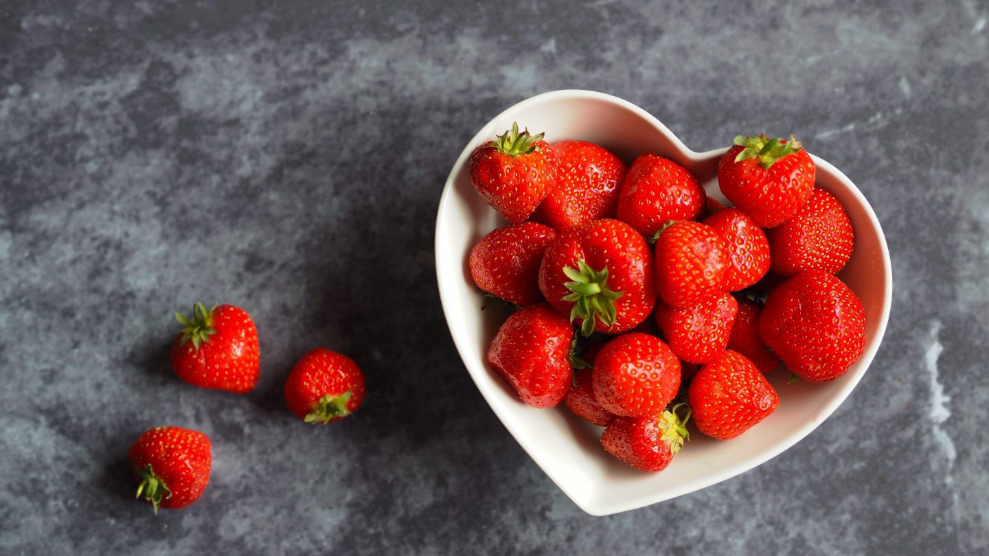 Nếu hơi thở thường xuyên có mùi thì đây là những thực phẩm bạn nên bổ sung hàng ngày - Ảnh 2. Nếu hơi thở thường xuyên có mùi thì đây là những thực phẩm bạn nên bổ sung hàng ngày - Ảnh 2.