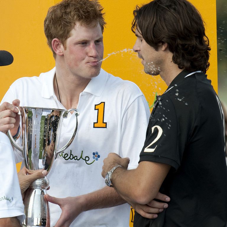 20 thói quen tốt cho sức khỏe của các thành viên trong Hoàng gia Anh mà bạn nên học lỏm theo - Ảnh 15. 20 thói quen tốt cho sức khỏe của các thành viên trong Hoàng gia Anh mà bạn nên học lỏm theo - Ảnh 15.