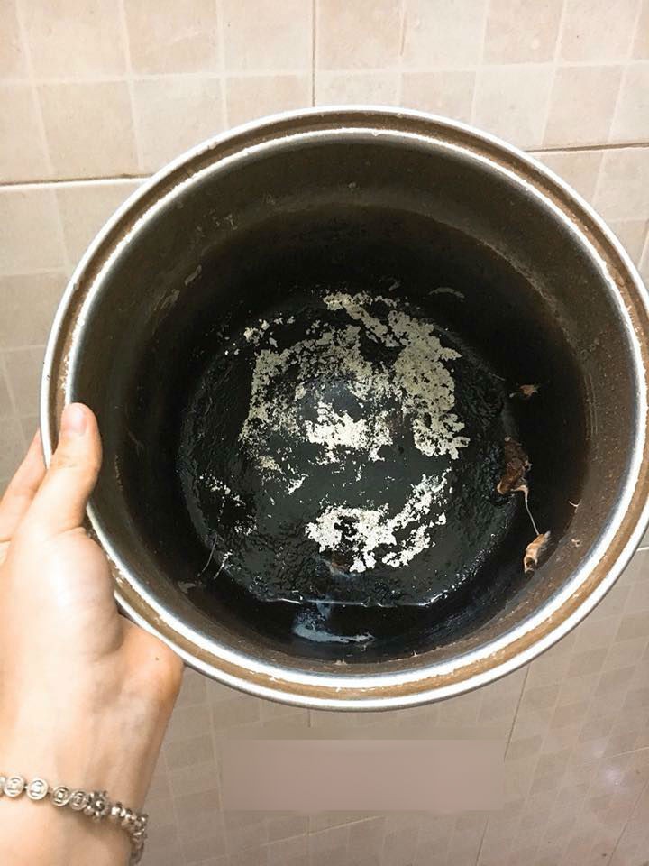 Vì vài phút lơ là mà làm ra món caramel cháy cạnh, cô nàng bị ném đá liền kể ra lý do khiến chị em nào cũng cảm thông - Ảnh 4. Vì vài phút lơ là mà làm ra món caramel cháy cạnh, cô nàng bị ném đá liền kể ra lý do khiến chị em nào cũng cảm thông - Ảnh 4.