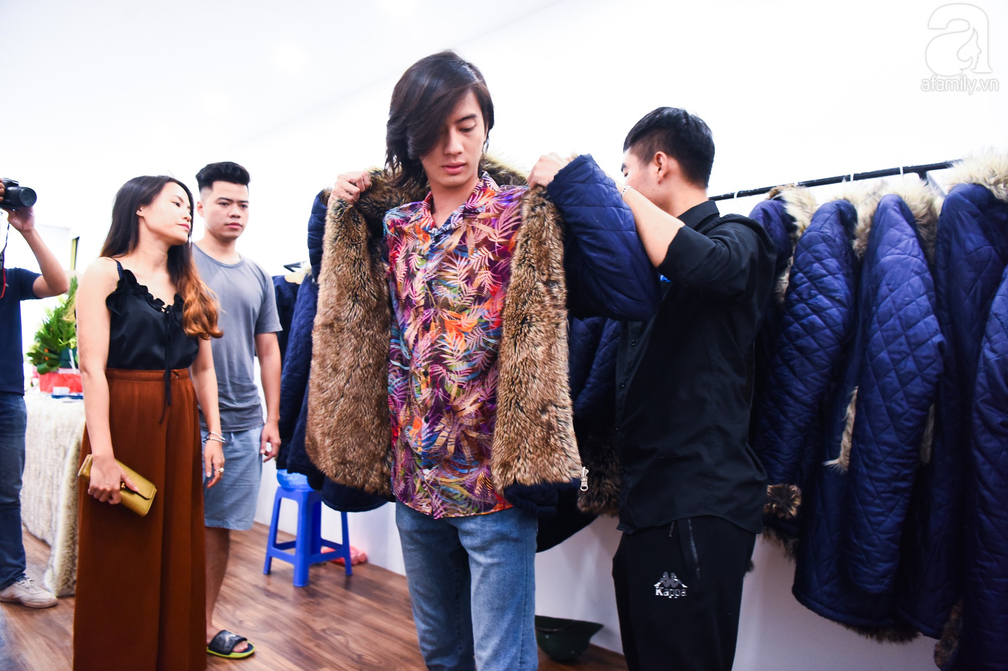 Cùng nhau đóng băng tại quán cafe âm 10 độ C giữa lòng Hà Nội - Ảnh 5. Cùng nhau đóng băng tại quán cafe âm 10 độ C giữa lòng Hà Nội - Ảnh 5.