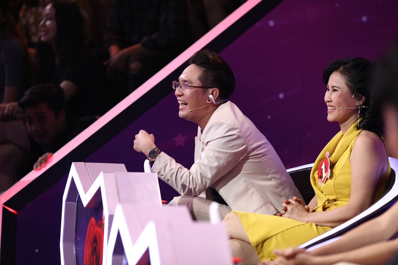 Chuyện đời oái ăm: Người yêu cũ đưa cô gái xinh đẹp lên truyền hình tìm người yêu mới - Ảnh 6. Chuyện đời oái ăm: Người yêu cũ đưa cô gái xinh đẹp lên truyền hình tìm người yêu mới - Ảnh 6.