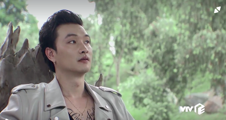 Quy tắc làm gái làng chơi của Thu Quỳnh: Đè đầu cưỡi cổ những ai đẹp hơn mình! - Ảnh 8. Quy tắc làm gái làng chơi của Thu Quỳnh: Đè đầu cưỡi cổ những ai đẹp hơn mình! - Ảnh 8.