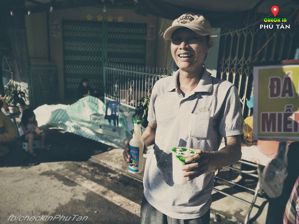 Ấm lòng Phú Tân mùa đại lễ - vùng đất dư dả tình người của miền Tây, sẵn sàng miễn phí mọi thứ cho du khách thập phương - Ảnh 9. Ấm lòng Phú Tân mùa đại lễ - vùng đất dư dả tình người của miền Tây, sẵn sàng miễn phí mọi thứ cho du khách thập phương - Ảnh 9.