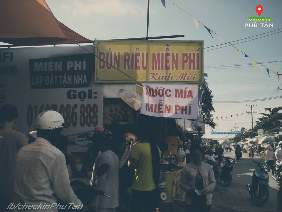 Ấm lòng Phú Tân mùa đại lễ - vùng đất dư dả tình người của miền Tây, sẵn sàng miễn phí mọi thứ cho du khách thập phương - Ảnh 14. Ấm lòng Phú Tân mùa đại lễ - vùng đất dư dả tình người của miền Tây, sẵn sàng miễn phí mọi thứ cho du khách thập phương - Ảnh 14.