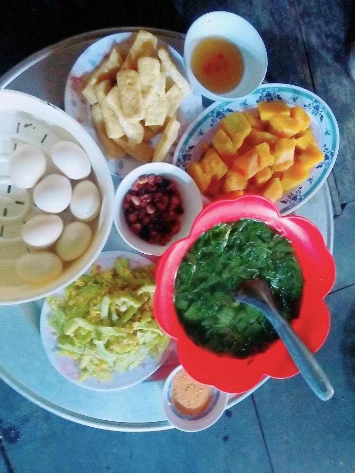 Mẹ đảm khoe mâm cơm ngon, đẹp, đủ món chỉ 40 nghìn, hội chị em được cùng nhau khoe tài nội trợ - Ảnh 4. Mẹ đảm khoe mâm cơm ngon, đẹp, đủ món chỉ 40 nghìn, hội chị em được cùng nhau khoe tài nội trợ - Ảnh 4.