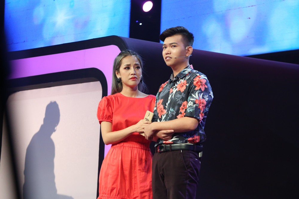 Nam thí sinh bật khóc sau khi nghe câu nói này của Việt Hương - Ảnh 3. Nam thí sinh bật khóc sau khi nghe câu nói này của Việt Hương - Ảnh 3.