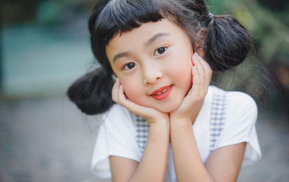 Hotkid răng sún nhưng vẫn khiến các mẹ thích mê, nhìn chỉ muốn nặn ngay một cô con gái - Ảnh 1. Hotkid răng sún nhưng vẫn khiến các mẹ thích mê, nhìn chỉ muốn nặn ngay một cô con gái - Ảnh 1.