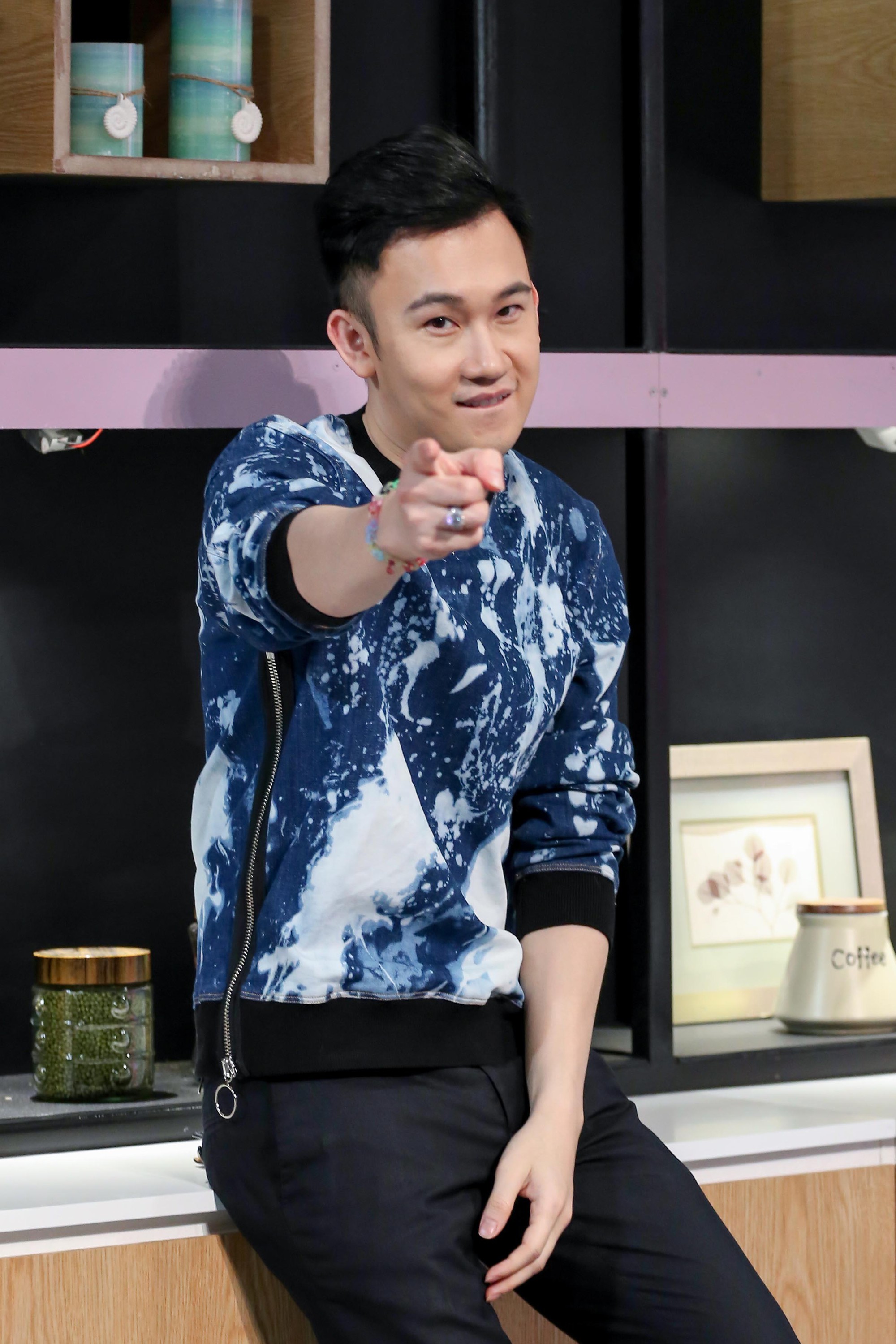 Ngọc Thanh Tâm muốn độn thổ, bỏ về khi bị chê già hơn Dương Triệu Vũ - Ảnh 6. Ngọc Thanh Tâm muốn độn thổ, bỏ về khi bị chê già hơn Dương Triệu Vũ - Ảnh 6.