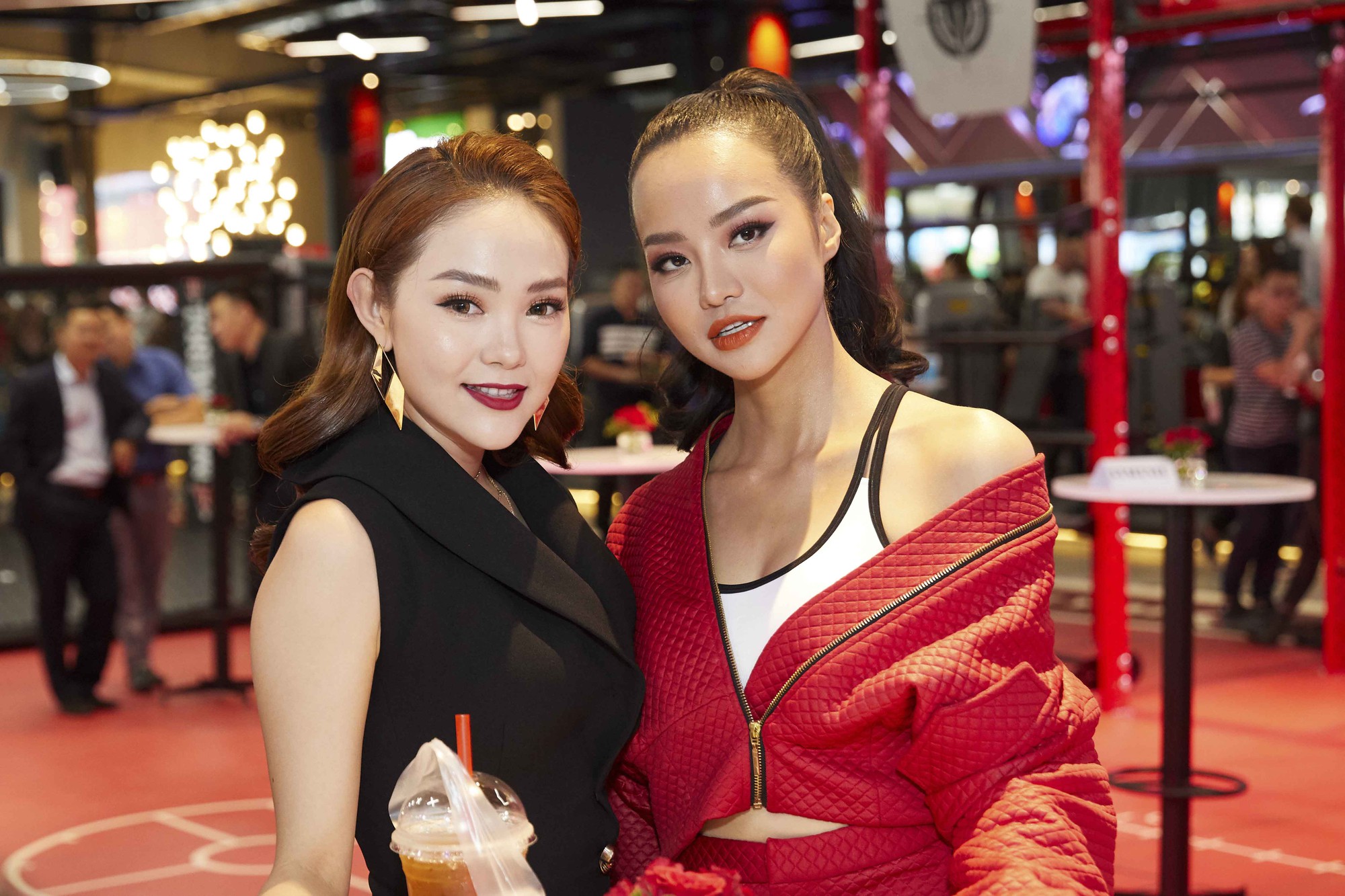 Minh Hằng xuất hiện xinh đẹp bên Hà Thu sau loạt ồn ào The Face - Ảnh 7. Minh Hằng xuất hiện xinh đẹp bên Hà Thu sau loạt ồn ào The Face - Ảnh 7.