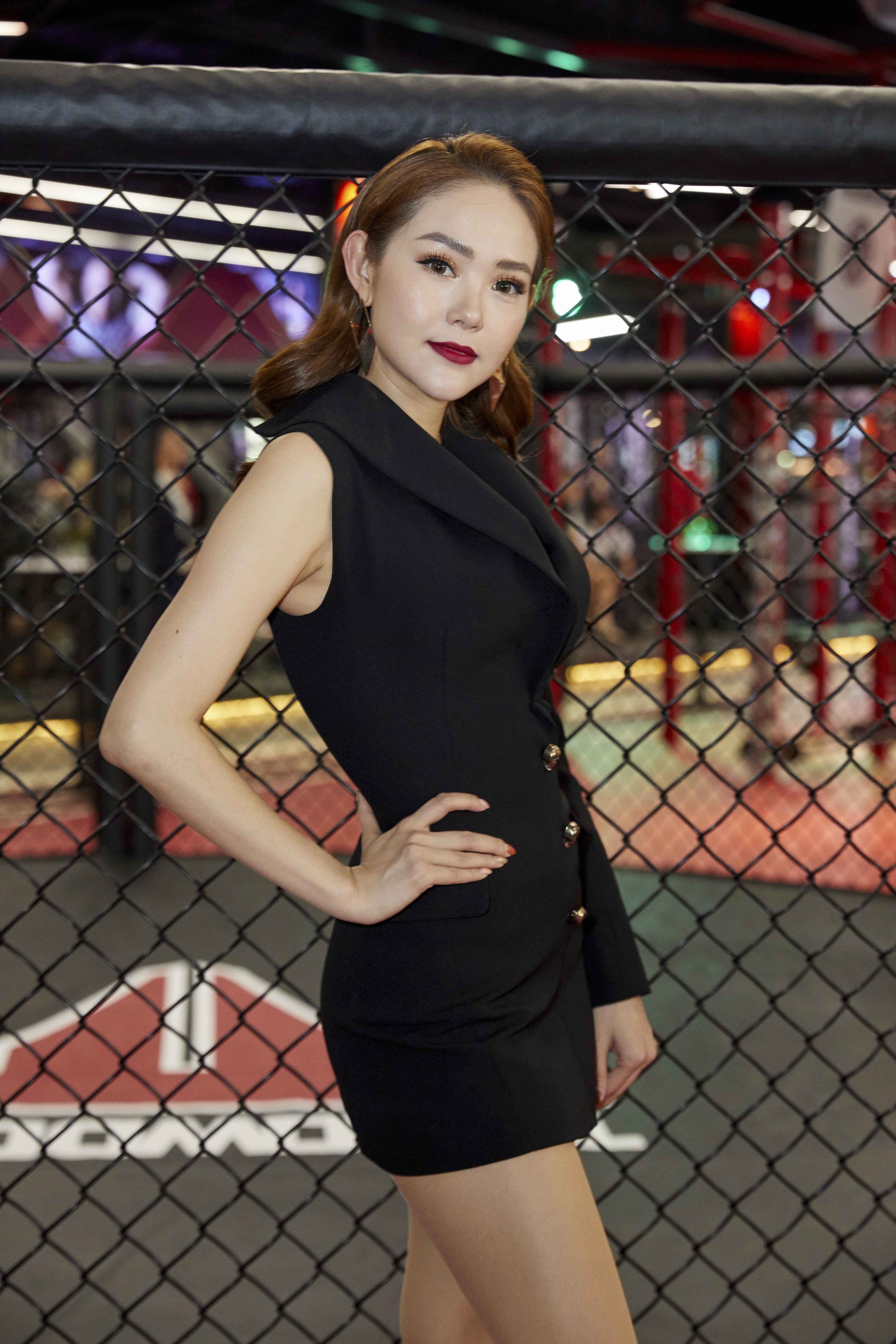 Minh Hằng xuất hiện xinh đẹp bên Hà Thu sau loạt ồn ào The Face - Ảnh 2. Minh Hằng xuất hiện xinh đẹp bên Hà Thu sau loạt ồn ào The Face - Ảnh 2.