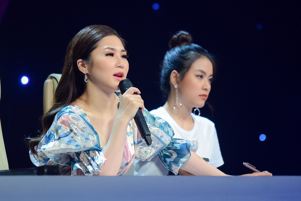 Mắng thí sinh quá ích kỷ, Hương Tràm mâu thuẫn ra mặt với Đức Phúc - Ảnh 8. Mắng thí sinh quá ích kỷ, Hương Tràm mâu thuẫn ra mặt với Đức Phúc - Ảnh 8.