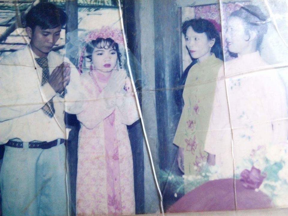 Cư dân mạng lục tung nhà tìm ảnh đám cưới bố mẹ để khoe với bạn bè cho kịp trào lưu - Ảnh 5. Cư dân mạng lục tung nhà tìm ảnh đám cưới bố mẹ để khoe với bạn bè cho kịp trào lưu - Ảnh 5.