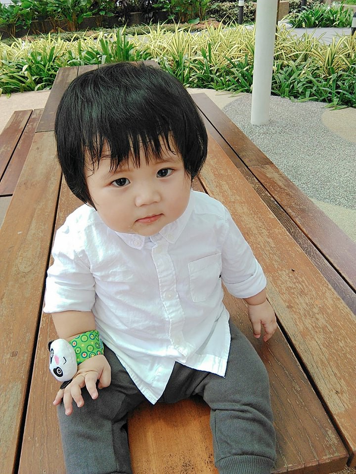 Mẹ đi đ&acirc;u, con đu theo đấy - Bộ ảnh mẹ Việt chia sẻ khiến h&agrave;ng ngh&igrave;n mẹ c&oacute; con nhỏ đồng cảm - Ảnh 13.