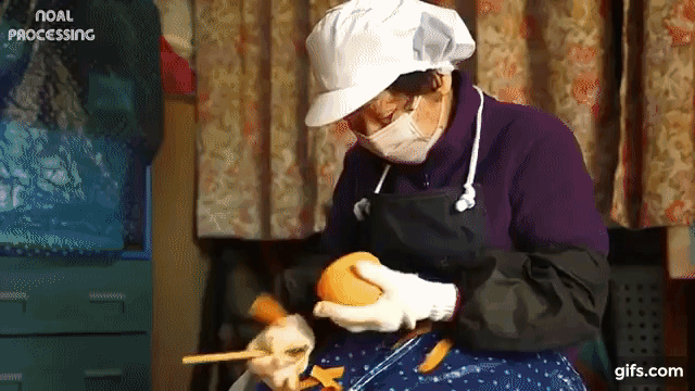 1000 năm qua, mỗi năm người n&ocirc;ng d&acirc;n Nhật lại treo h&agrave;ng ngh&igrave;n quả hồng l&ecirc;n gi&agrave;n, đ&oacute; l&agrave; c&aacute;ch họ l&agrave;m ra đặc sản ngon tuyệt n&agrave;y - Ảnh 3.