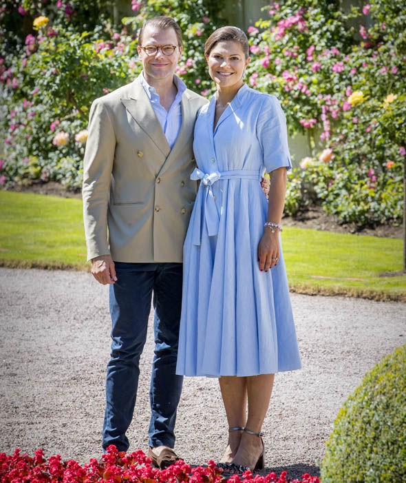 Đ&acirc;u chỉ c&oacute; ho&agrave;ng tử b&eacute; của nước Anh, thế giới c&ograve;n c&oacute; một tiểu ho&agrave;ng tử đ&aacute;ng y&ecirc;u kh&ocirc;ng k&eacute;m cạnh - Ảnh 2.